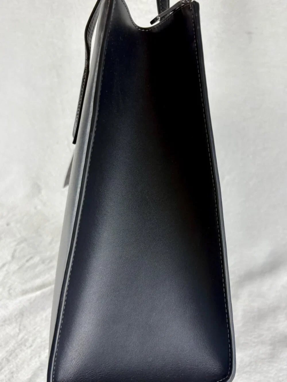 Coach NWT Nina Tote in Black Refined Leather - Picture 3 of 16
